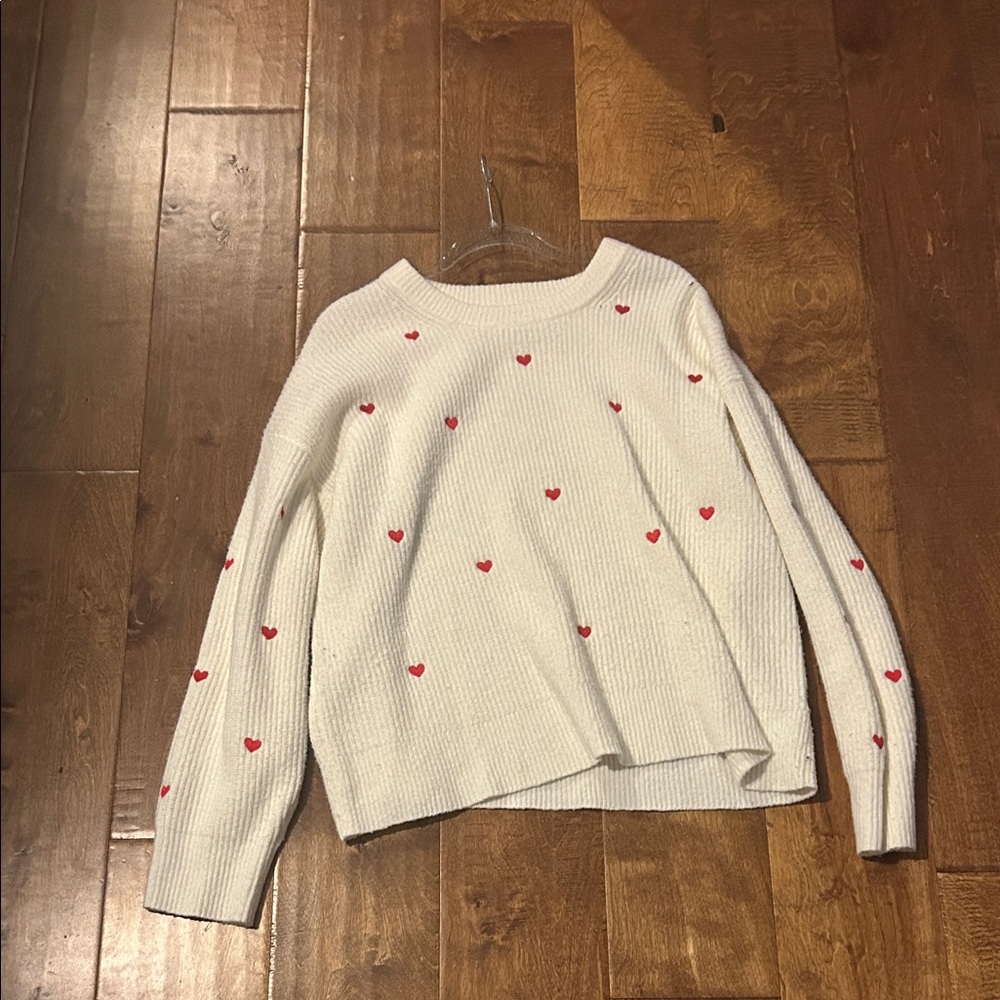 a new day White Knit Crewneck Sweater with Red Heart Print